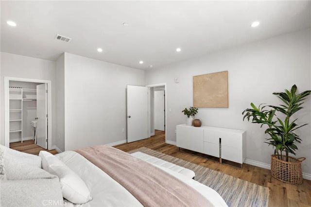 1976 Huntington Drive, South Pasadena, CA 91030