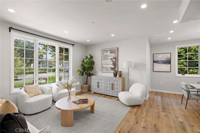 1976 Huntington Drive, South Pasadena, CA 91030