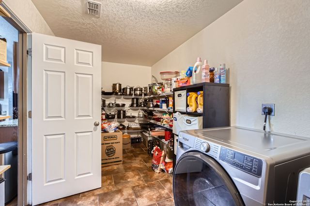5402 Palamon Farm, San Antonio, TX 78228