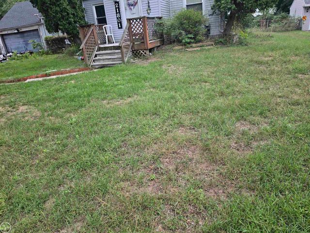 21801 MIDWAY Avenue, Southfield, MI 48075
