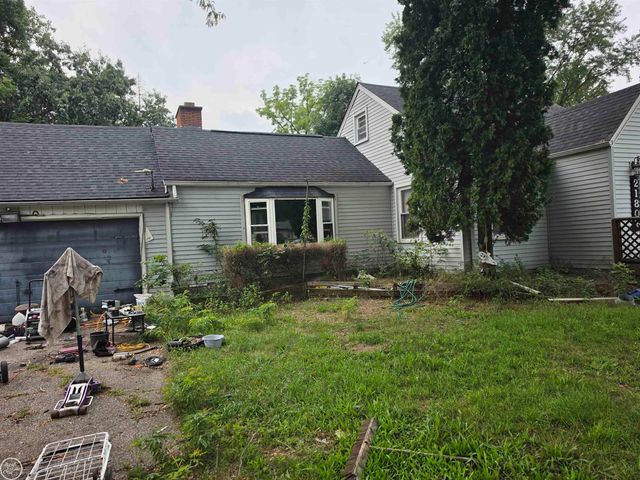 21801 MIDWAY Avenue, Southfield, MI 48075