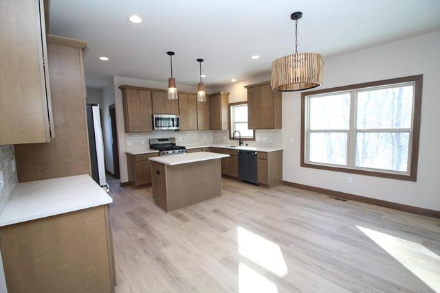 725 Brookview COURT, Racine, WI 53402