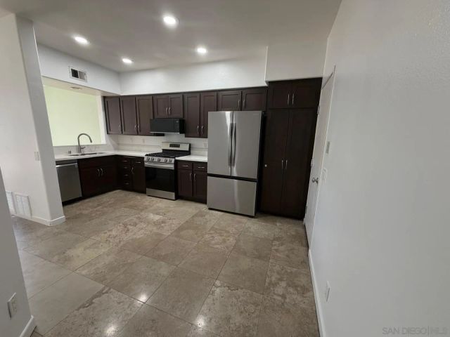 10931 creekbridge pl, San Diego, CA 92128