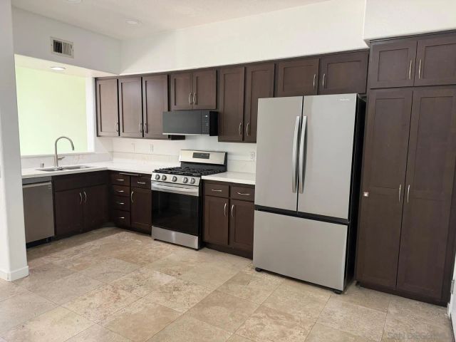 10931 creekbridge pl, San Diego, CA 92128