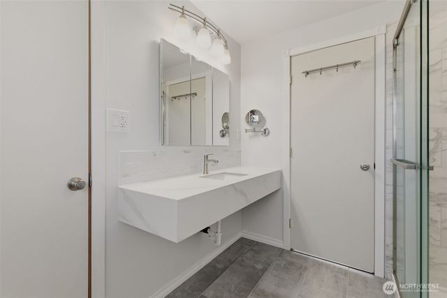 20707 31st Place W, Lynnwood, WA 98036
