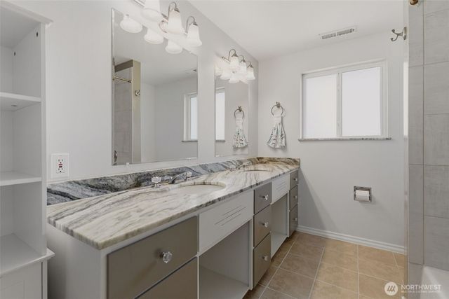 20707 31st Place W, Lynnwood, WA 98036