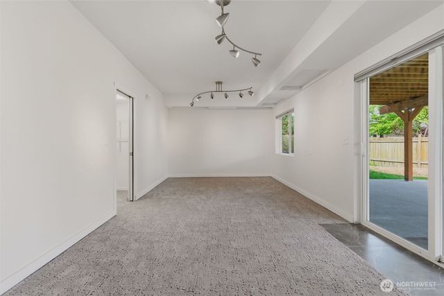 20707 31st Place W, Lynnwood, WA 98036