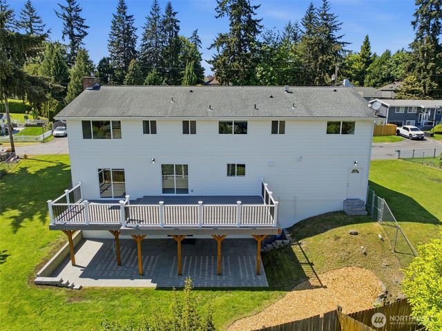 20707 31st Place W, Lynnwood, WA 98036