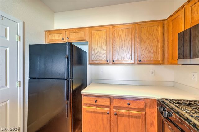 5855 Valley Drive 2138, North Las Vegas, NV 89031