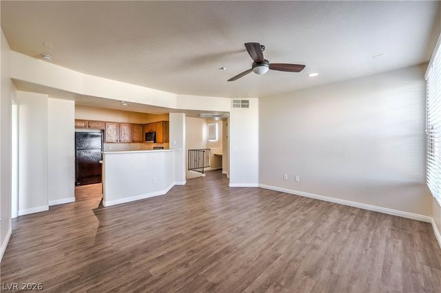 5855 Valley Drive 2138, North Las Vegas, NV 89031