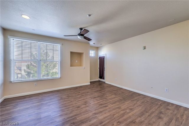 5855 Valley Drive 2138, North Las Vegas, NV 89031