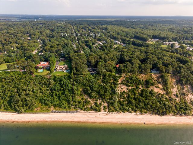 206 Cliff Road W, Wading River, NY 11792