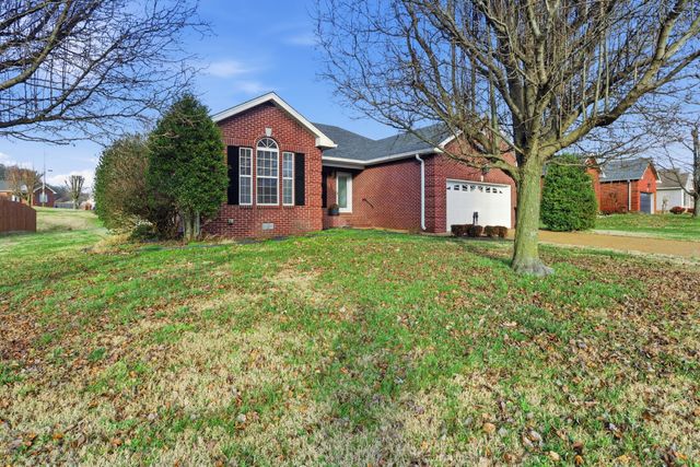 1122 Wedgewood Dr, Gallatin, TN 37066