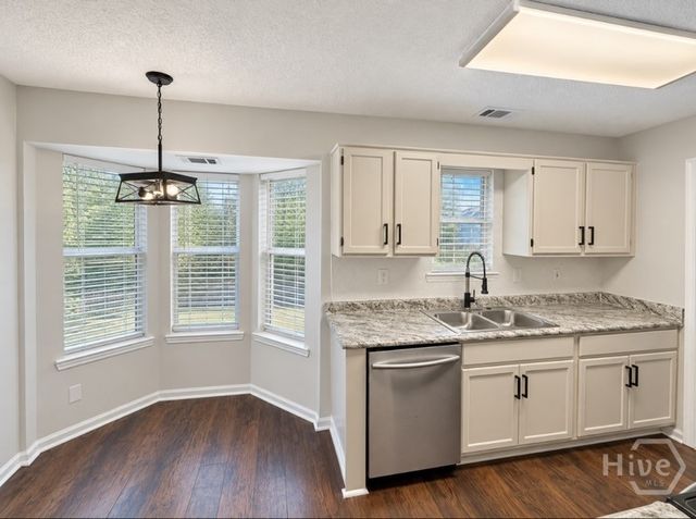 7345 Grant Street, Savannah, GA 31406