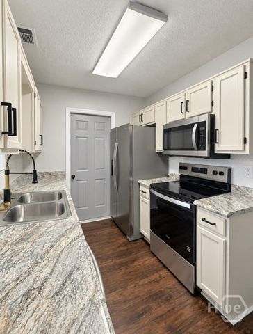 7345 Grant Street, Savannah, GA 31406