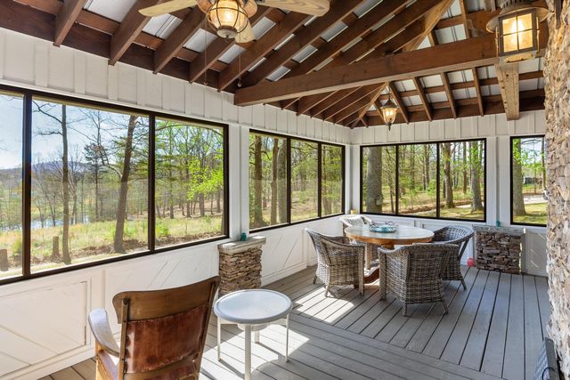 274 Deer Creek Lane, Lookout Mountain, GA 30750