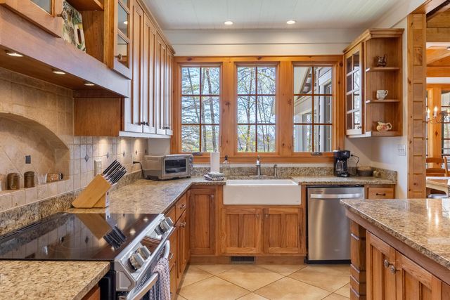 274 Deer Creek Lane, Lookout Mountain, GA 30750