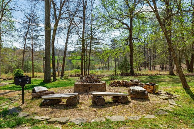 274 Deer Creek Lane, Lookout Mountain, GA 30750