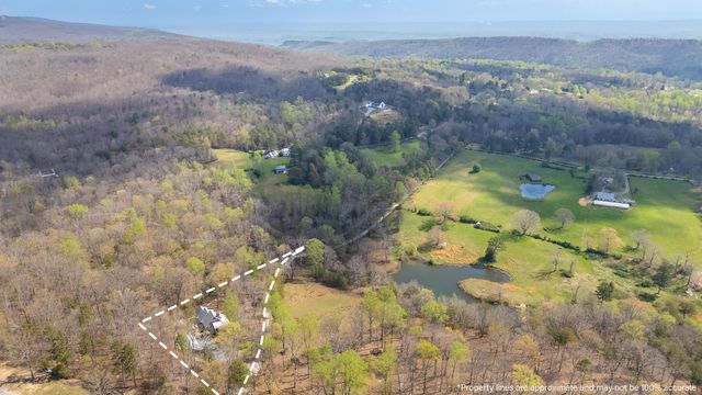 274 Deer Creek Lane, Lookout Mountain, GA 30750