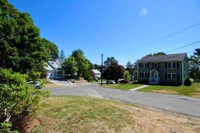 20 Orlando Ave, Arlington, MA 02474