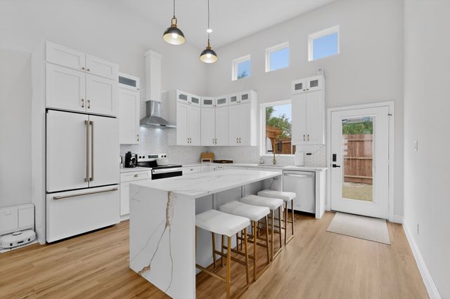 5707 San Jacinto Drive, Granbury, TX 76048