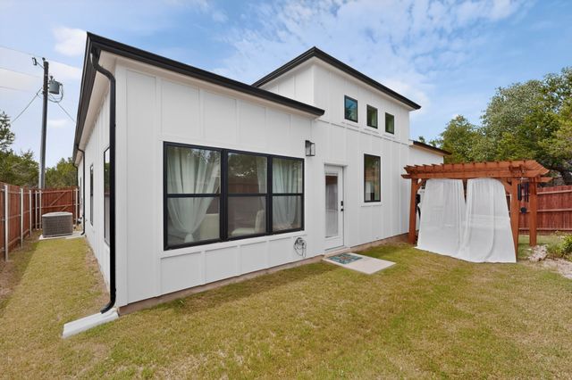 5707 San Jacinto Drive, Granbury, TX 76048