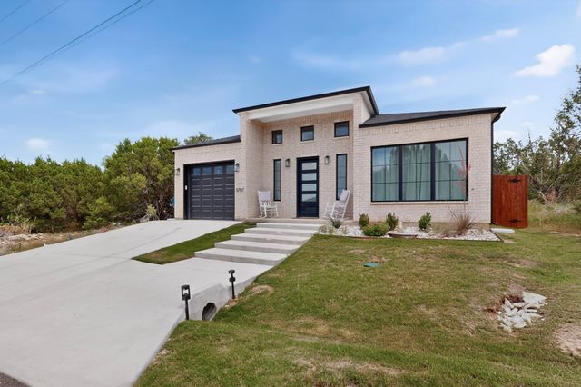 5707 San Jacinto Drive, Granbury, TX 76048