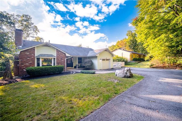67 Fox Hill Road, Wallkill, NY 12589