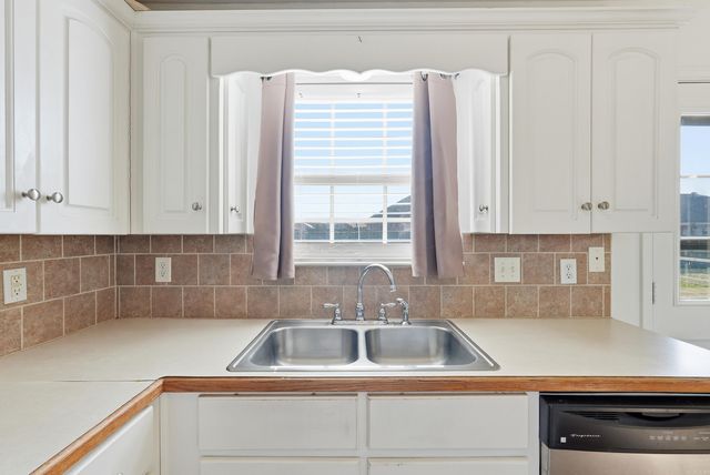 2414 Toccata Lane, Cabot, AR 72023