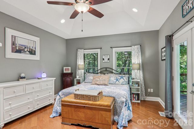 6 Wagon Trace, Flat Rock, NC 28731