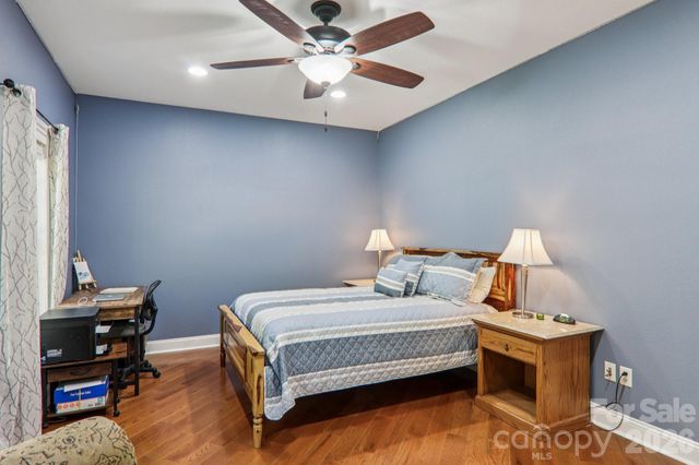 6 Wagon Trace, Flat Rock, NC 28731