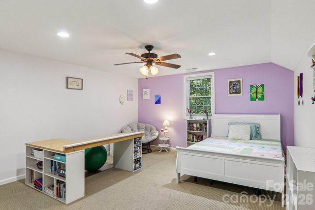 6 Wagon Trace, Flat Rock, NC 28731