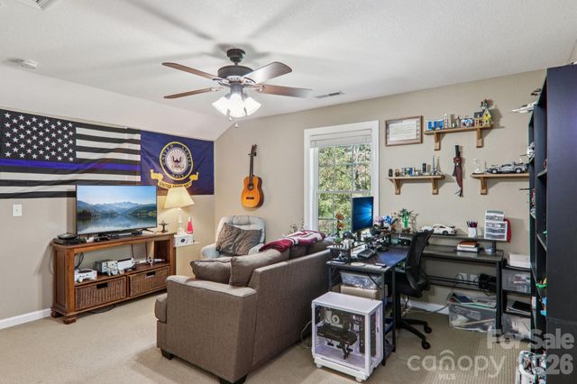 6 Wagon Trace, Flat Rock, NC 28731