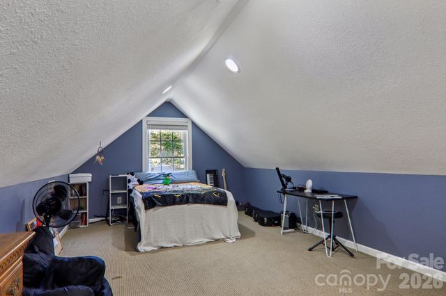 6 Wagon Trace, Flat Rock, NC 28731