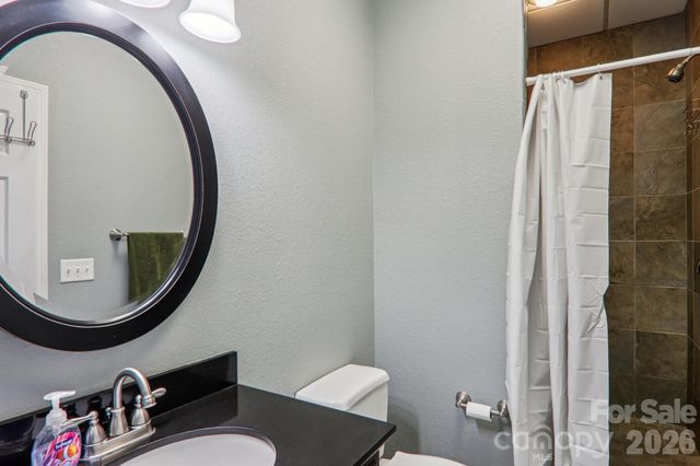 6 Wagon Trace, Flat Rock, NC 28731