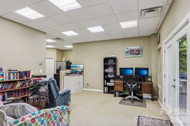 6 Wagon Trace, Flat Rock, NC 28731