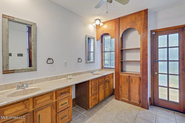 420 Trailwood Drive, Clinton, MS 39056
