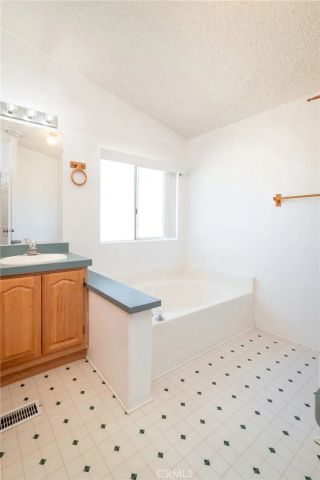19620 W Avenue A, Lancaster, CA 93536