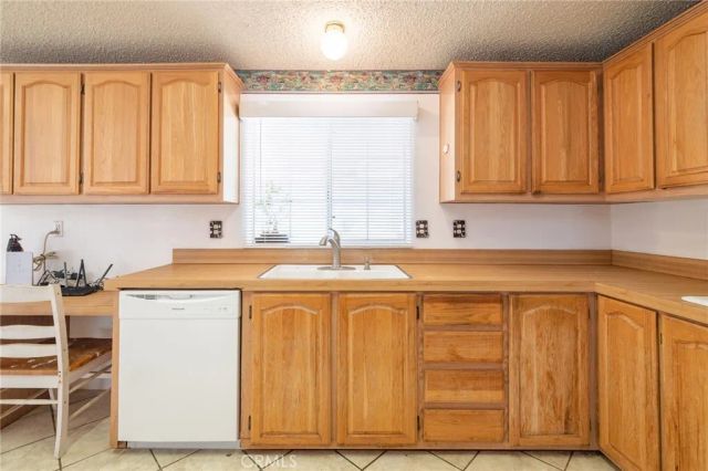 19620 W Avenue A, Lancaster, CA 93536