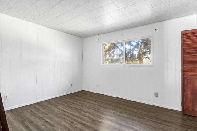 9023 Ave 404, Dinuba, CA 93618