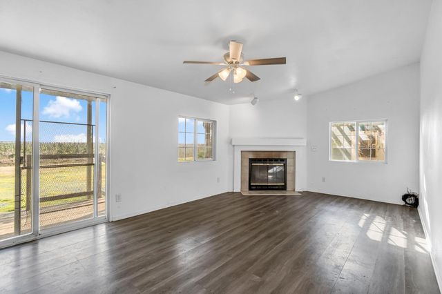 9023 Ave 404, Dinuba, CA 93618