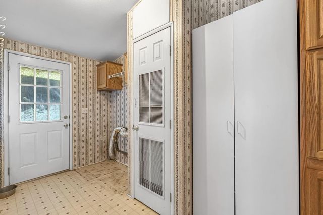 9023 Ave 404, Dinuba, CA 93618