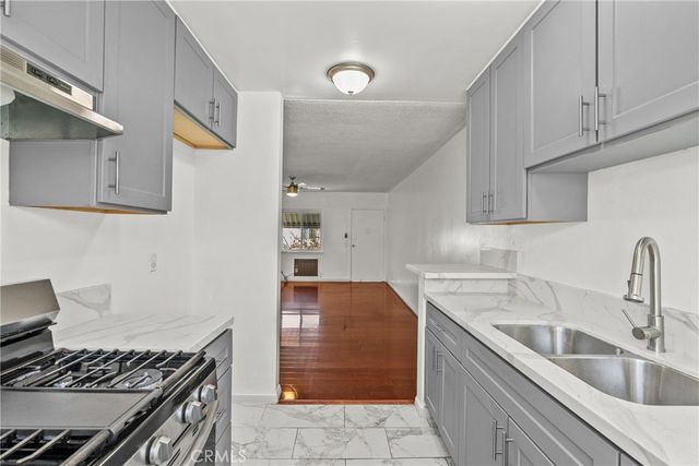 7137 Coldwater Canyon Avenue 10, North Hollywood, CA 91605