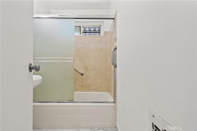 7137 Coldwater Canyon Avenue 10, North Hollywood, CA 91605