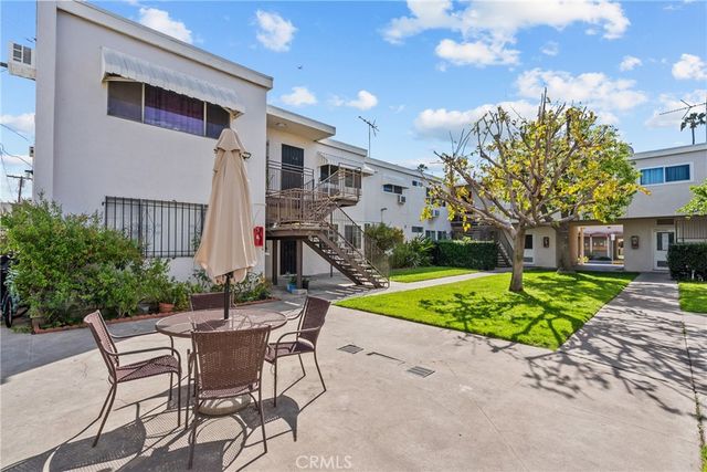 7137 Coldwater Canyon Avenue 10, North Hollywood, CA 91605