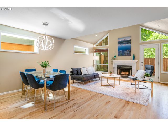 2727 Nw UPSHUR St, Portland, OR 97210