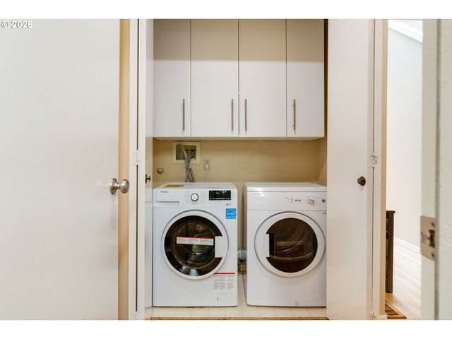 2727 Nw UPSHUR St, Portland, OR 97210