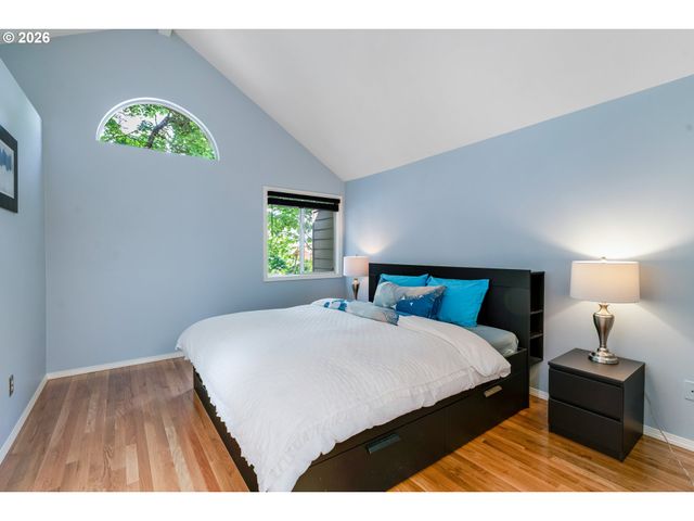 2727 Nw UPSHUR St, Portland, OR 97210
