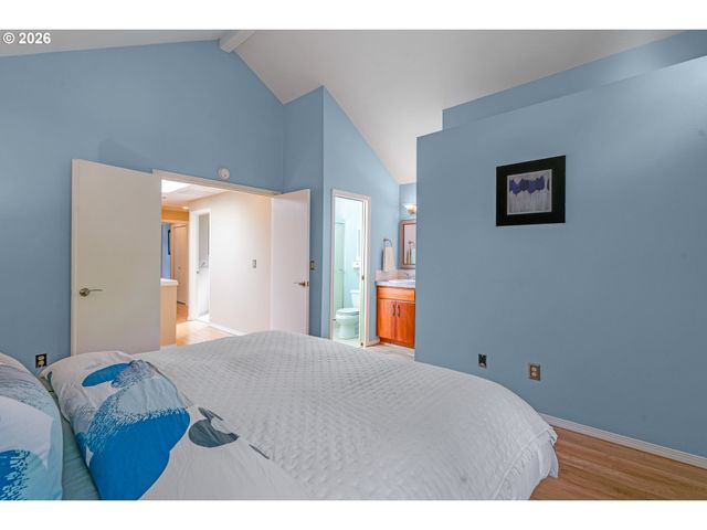 2727 Nw UPSHUR St, Portland, OR 97210