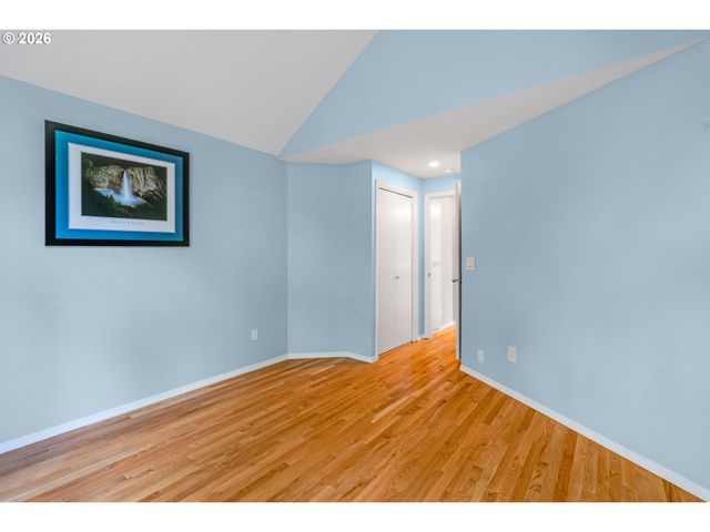 2727 Nw UPSHUR St, Portland, OR 97210